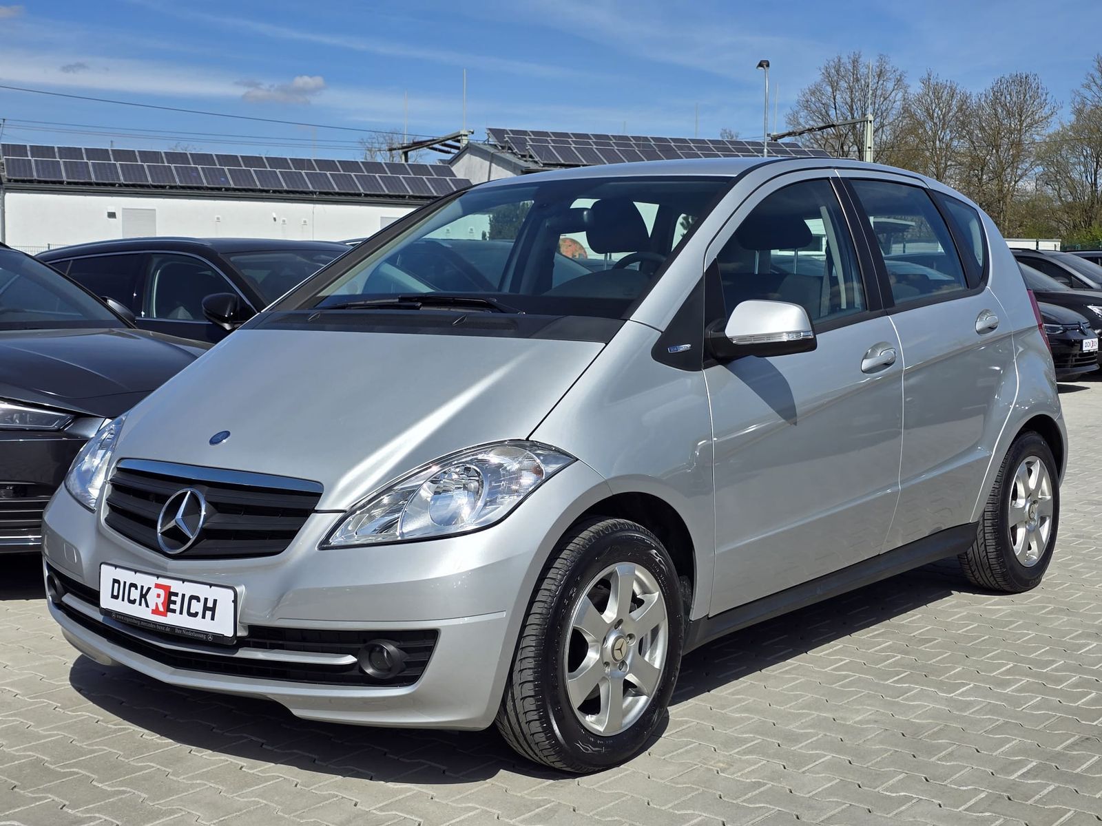Fahrzeugabbildung Mercedes-Benz A 150 BlueEfficiency SHZ*BLUETOOTH*TÜV09-25