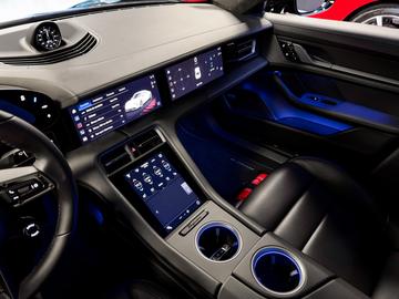 صورة مصغرة 11 لـ 2020 Porsche TAYCAN