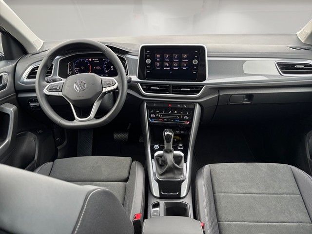 Fahrzeugabbildung Volkswagen T-Roc  1.5TSI DSG Style AHK+GJR+KAMERA+SHZ+NAVI+