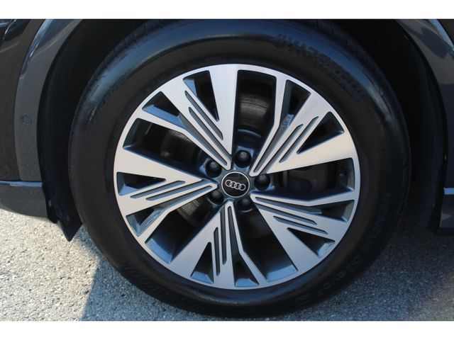 Q4 e-tron 40 S-Line*Pano*Assistenz*Kamera*Side!!