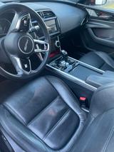 Jaguar XE S AWD*Black Pack*MATRIX LED*KAMERA*SpurASSIST - Jaguar in Essen