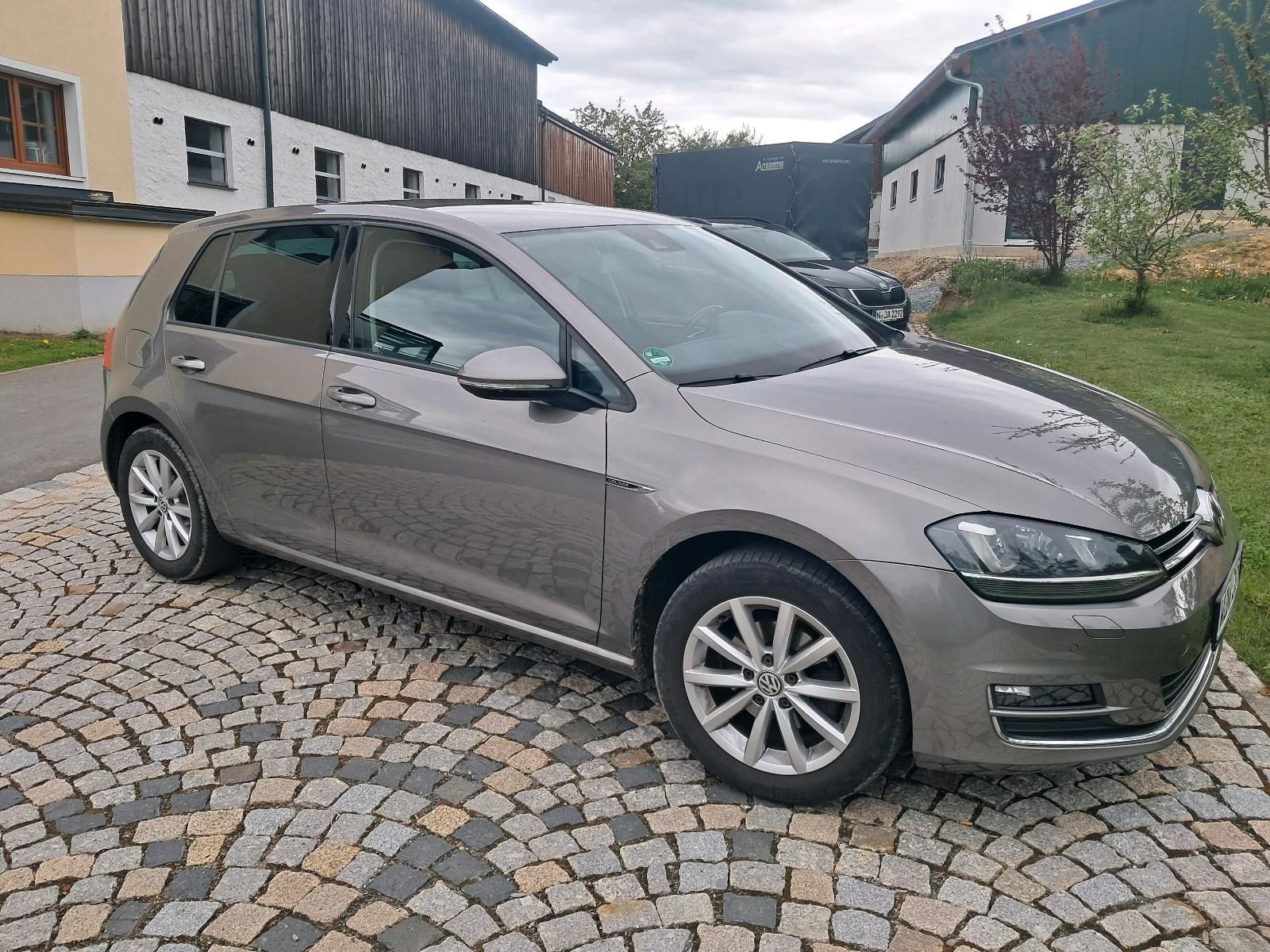 VW Golf 7 Kombilimousine