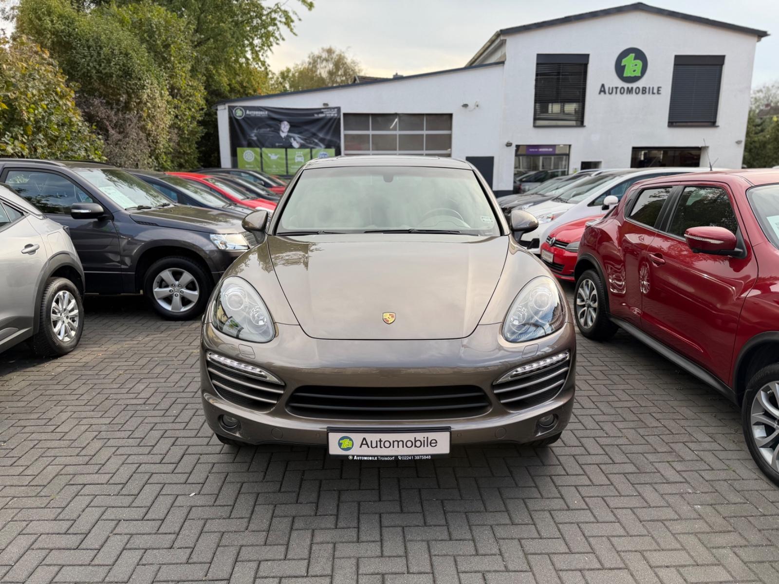Porsche Cayenne*NAVI*PDC*SHZ*LEDER*MEMORY*LED