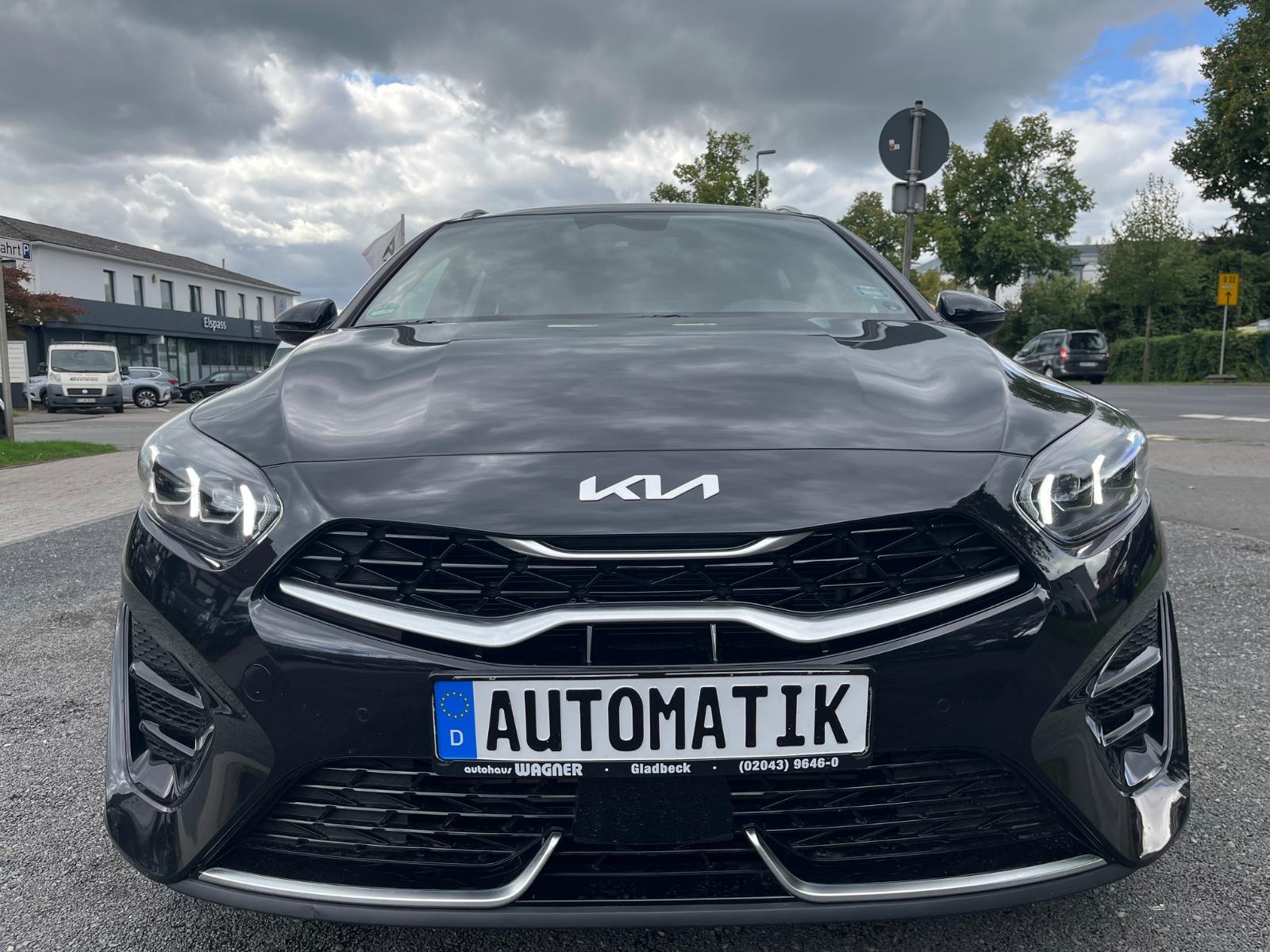 Kia Ceed Sportswagon GT Line /1.Hand/Pano/AHK/Kamera