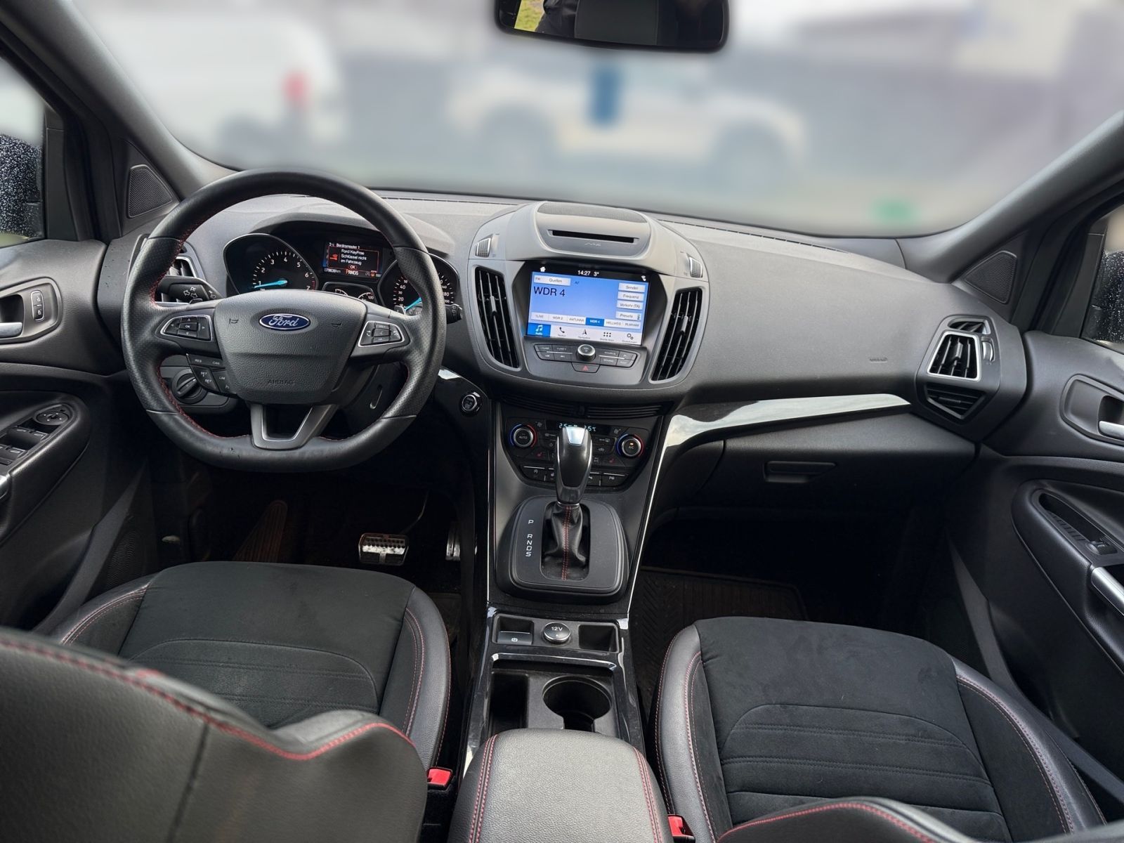 Fahrzeugabbildung Ford Kuga 1.5 EcoBoost ST-Line 4x4 *AHK*GJR*KAMERA*