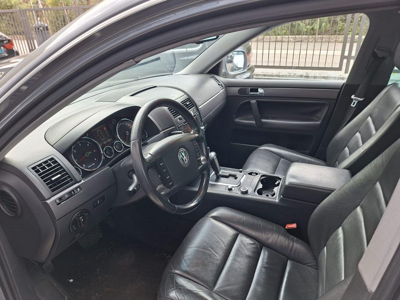 Volkswagen Touareg 2005 — photo 7