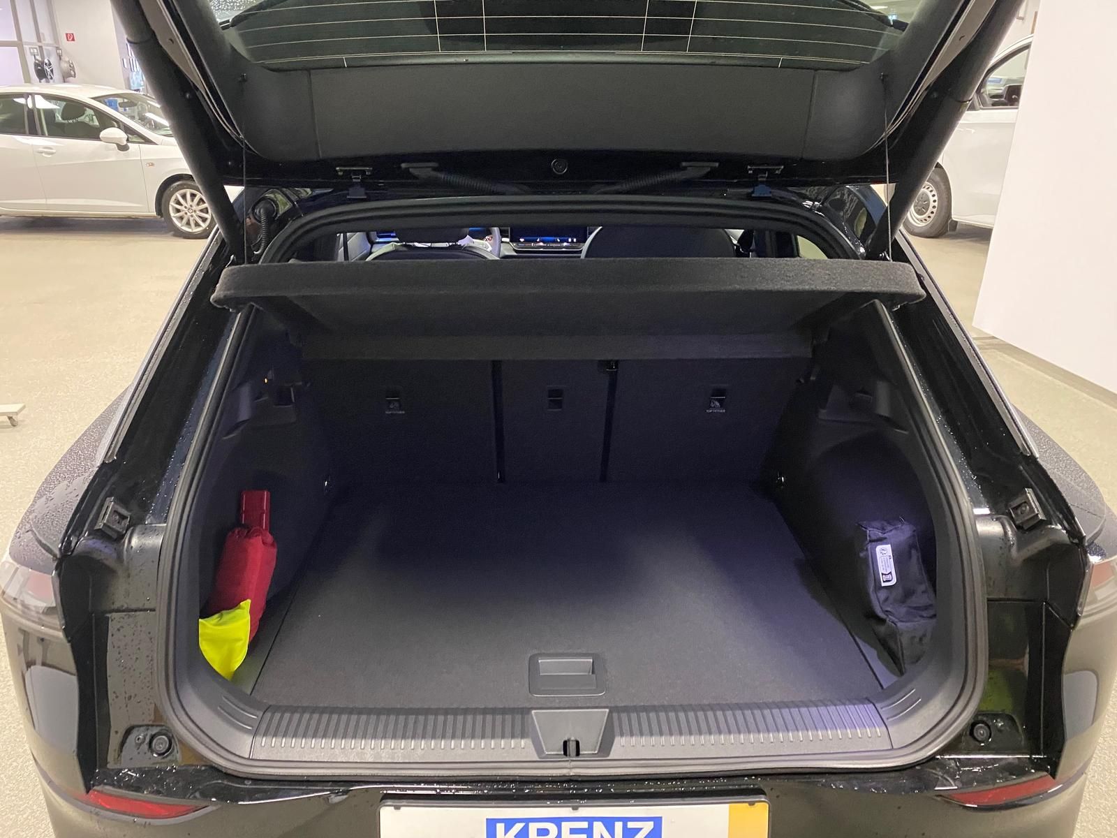 Fahrzeugabbildung Volkswagen T-Roc 1.5 eTSI R-Line NEUES MODELL AHK+ACC+KAMER