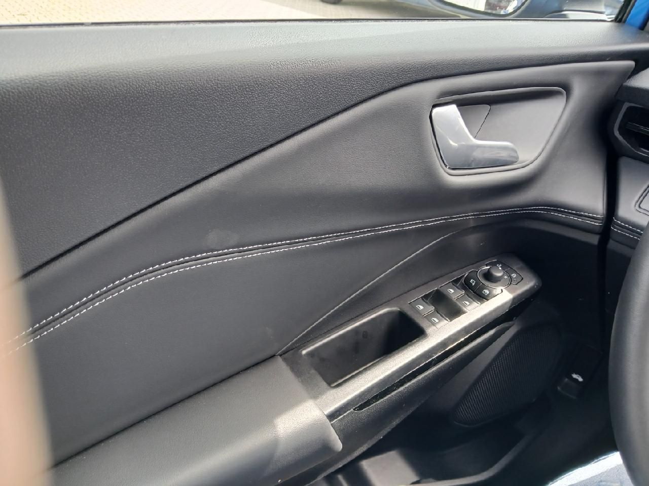 Fahrzeugabbildung Ford Puma Titanium