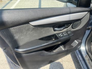 BMW 218 Active Tourer - 8
