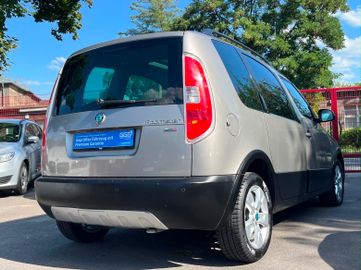 Skoda Roomster - 8