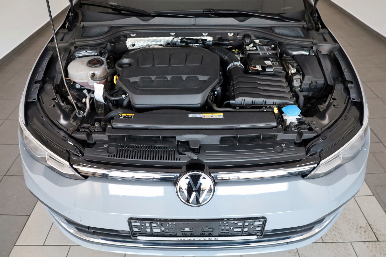 Fahrzeugabbildung Volkswagen Golf VIII Variant Style Navi,LED,Harman/K,ACC,SH