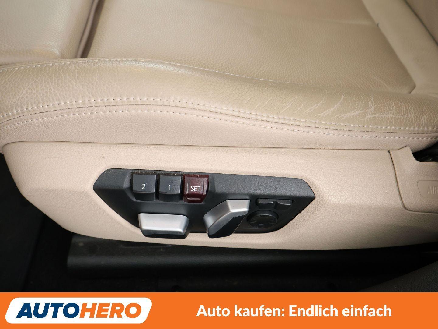 BMW 1er 120i Sport Line Aut.*NAVI*LED*TEMPO*PDC*SHZ*