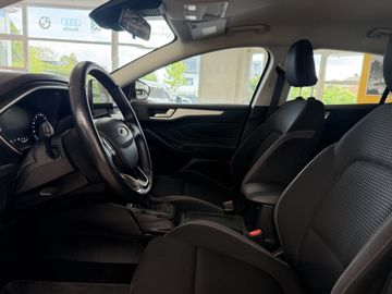 Ford Focus - 10