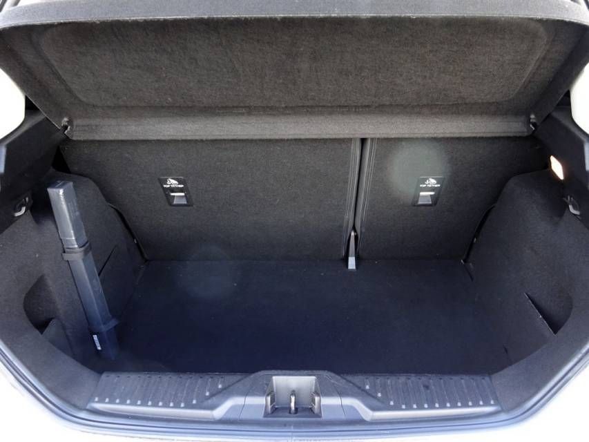 Fahrzeugabbildung Ford Fiesta 1,1 Cool&Connect