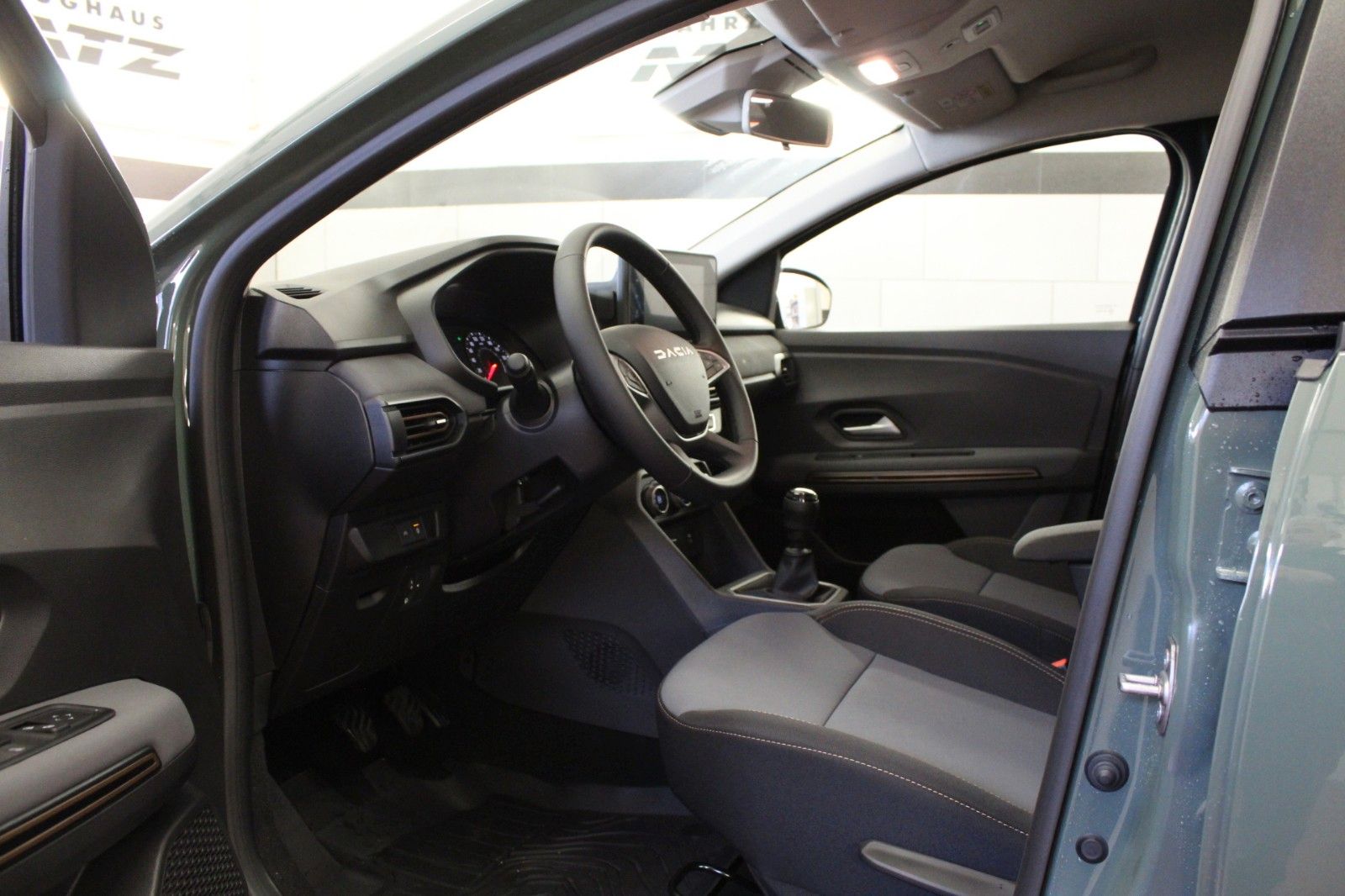 Fahrzeugabbildung Dacia Jogger Eco-G 100 Extreme+ 5-Sitzer *15237*
