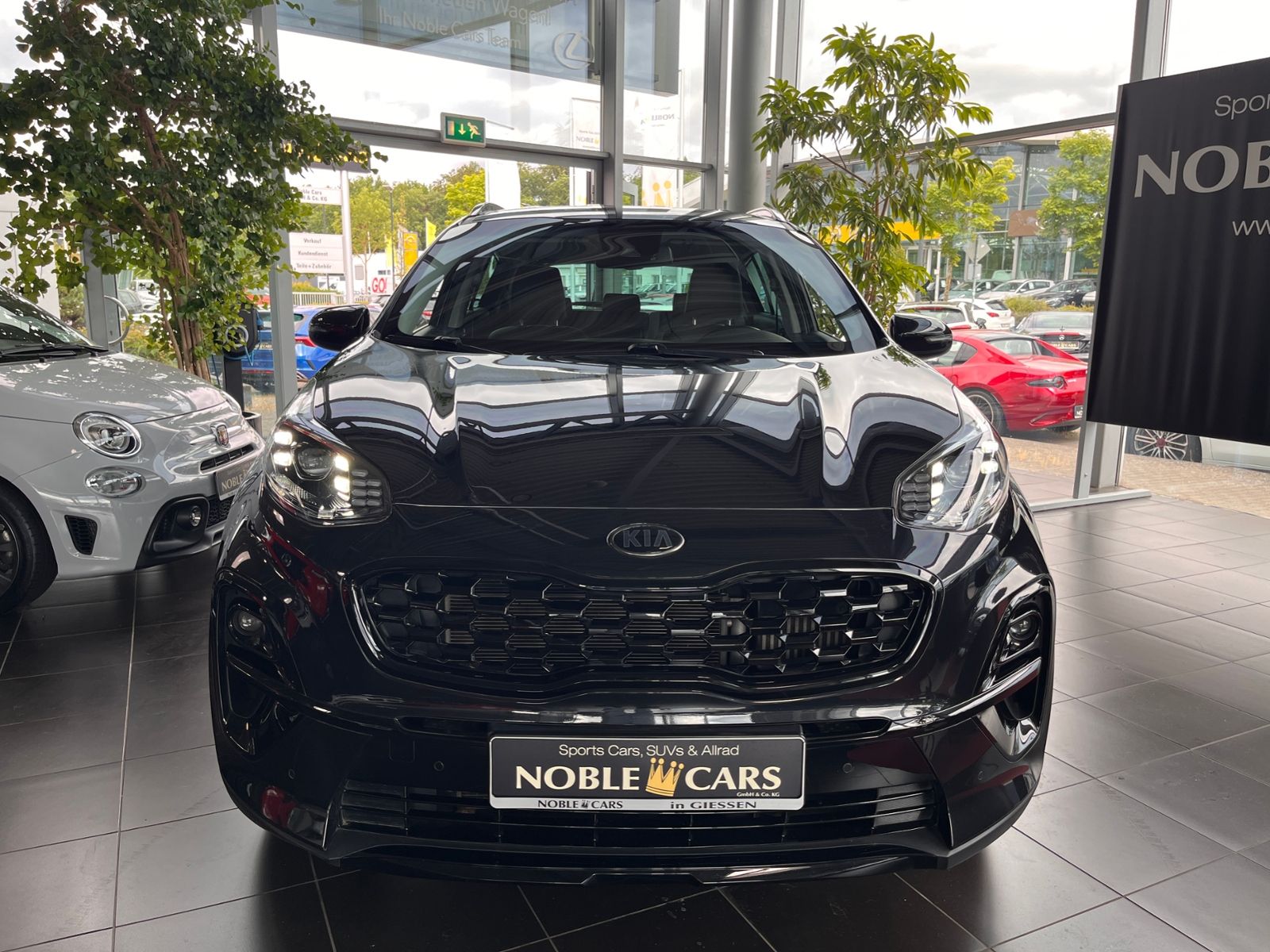 Fahrzeugabbildung Kia Sportage Black Edition 4WD JBL LED NAVI