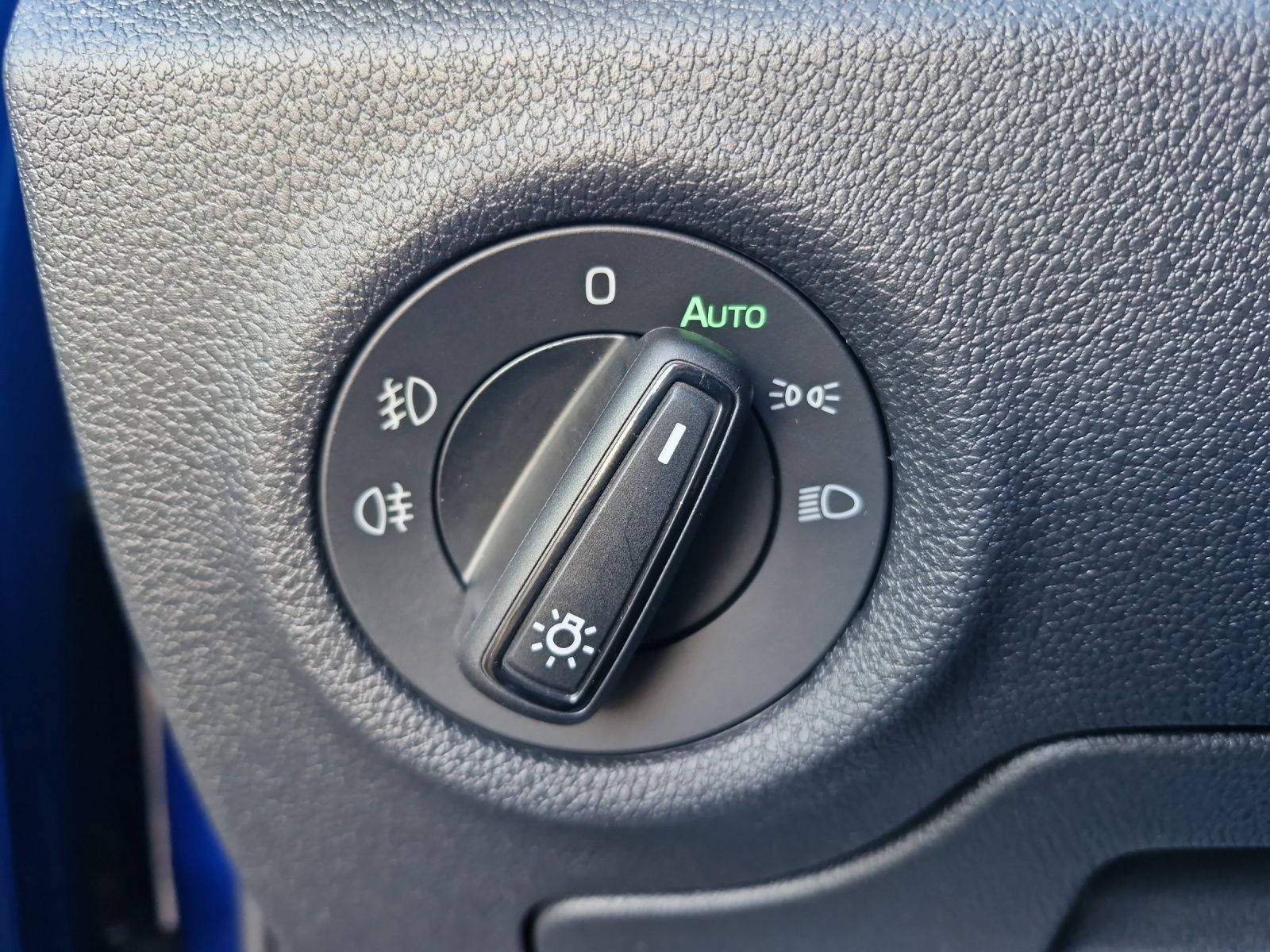 Fahrzeugabbildung SKODA Fabia Tour ACC KLIMA LED