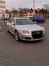 Audi A8 4.2 FSI B&O   - Audi A8 mit Benzin-Antrieb: Limousine, 4.2