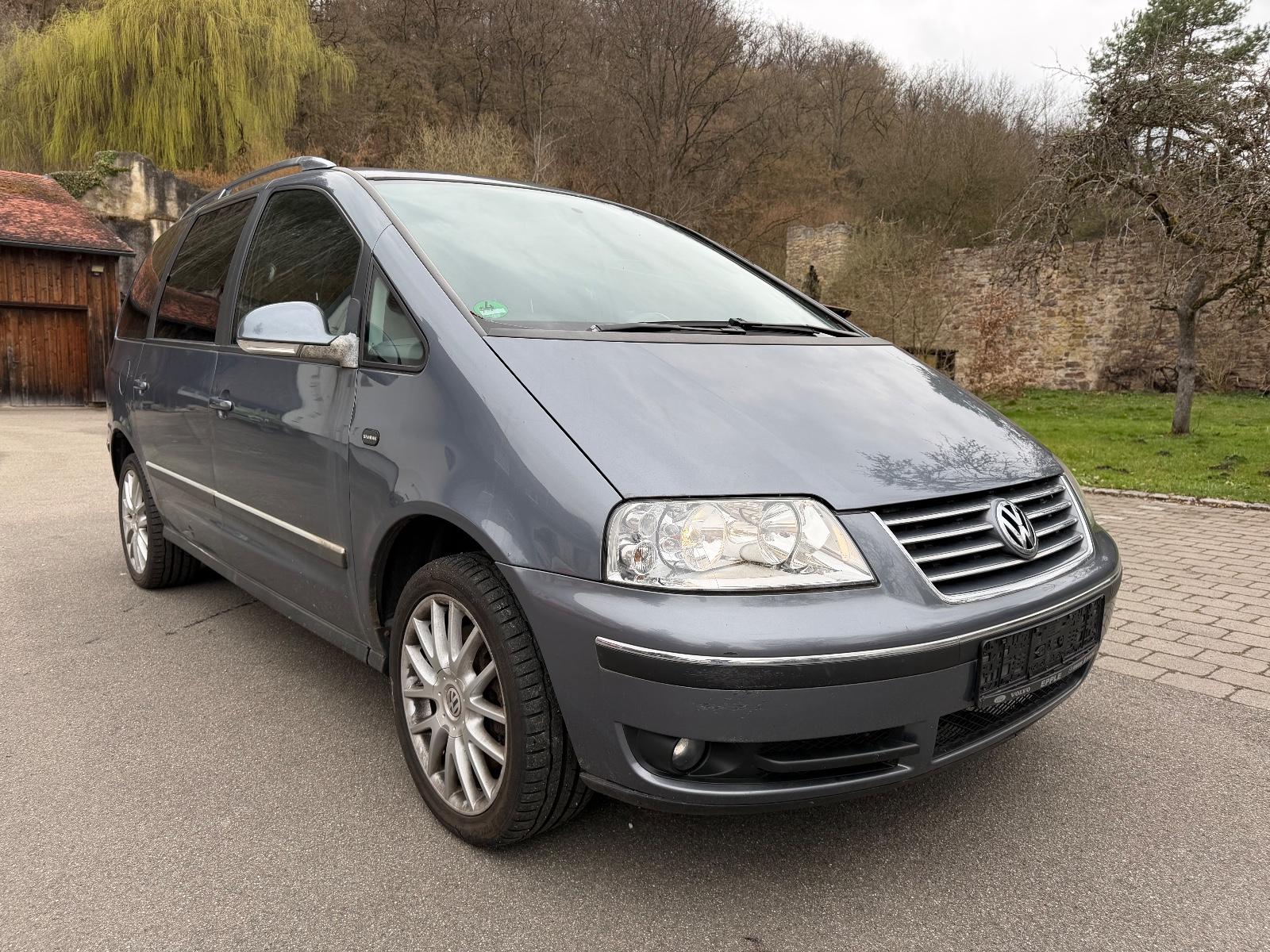 Volkswagen Sharan Highline / Leder / 7 Sitzer / 1.Hand