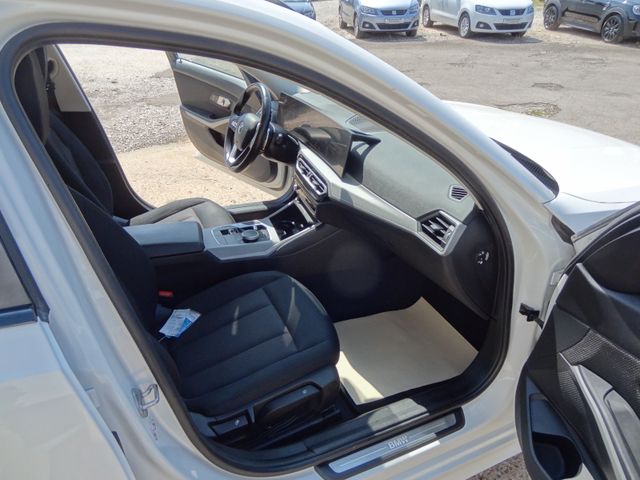 Fahrzeugabbildung BMW 318d/1.Hd/Widesreen/LED/Navi/SitzH/TopZustand