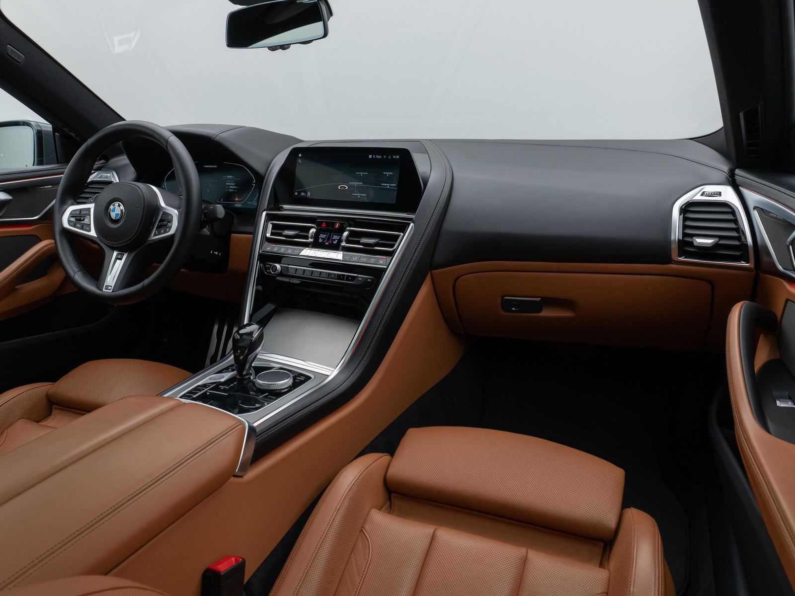 Fahrzeugabbildung BMW M850i xD GC Panorama 360°DAB H/K SoftCl 20Zoll