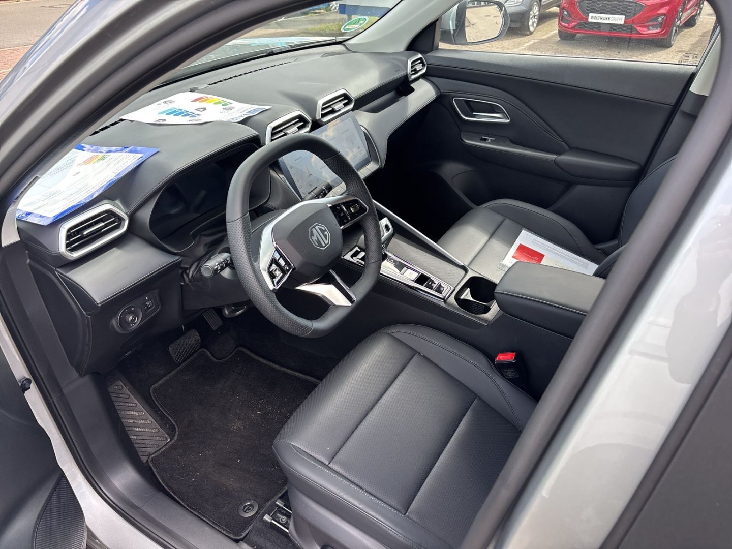 Fahrzeugabbildung MG ZS Hybrid+ LUXURY AT MY25 Vorführwagen