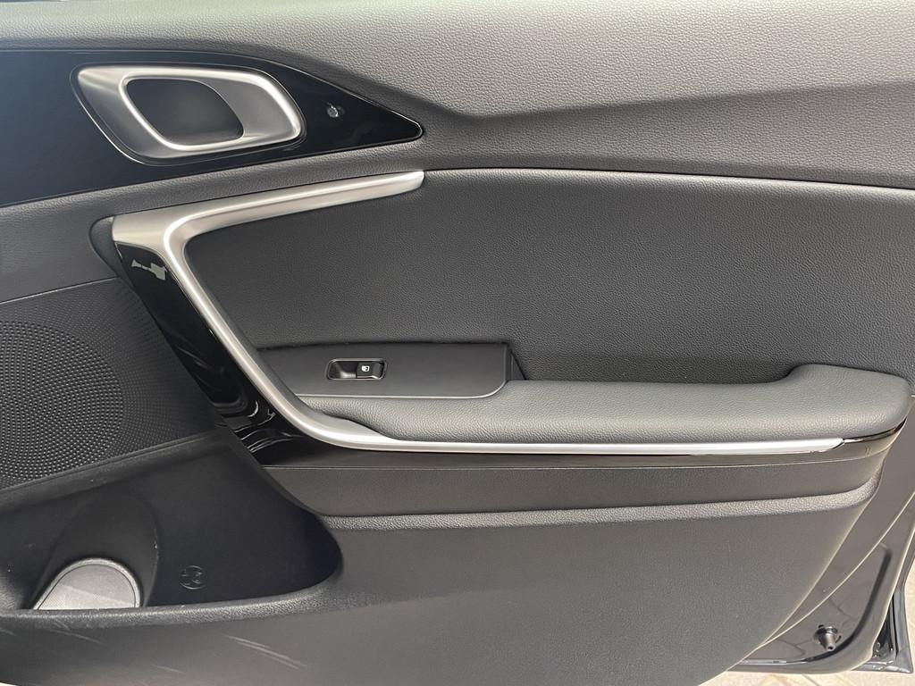 Kia Ceed SW 1.5 T-GDI DCT Spirit
