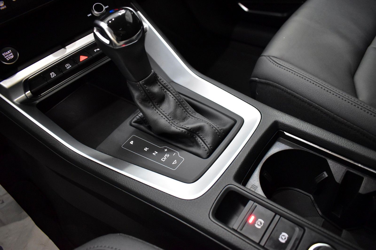 Fahrzeugabbildung Audi Q3 35 TDI advanced,Leder,Navi,Kamera,CarPlay,B&O