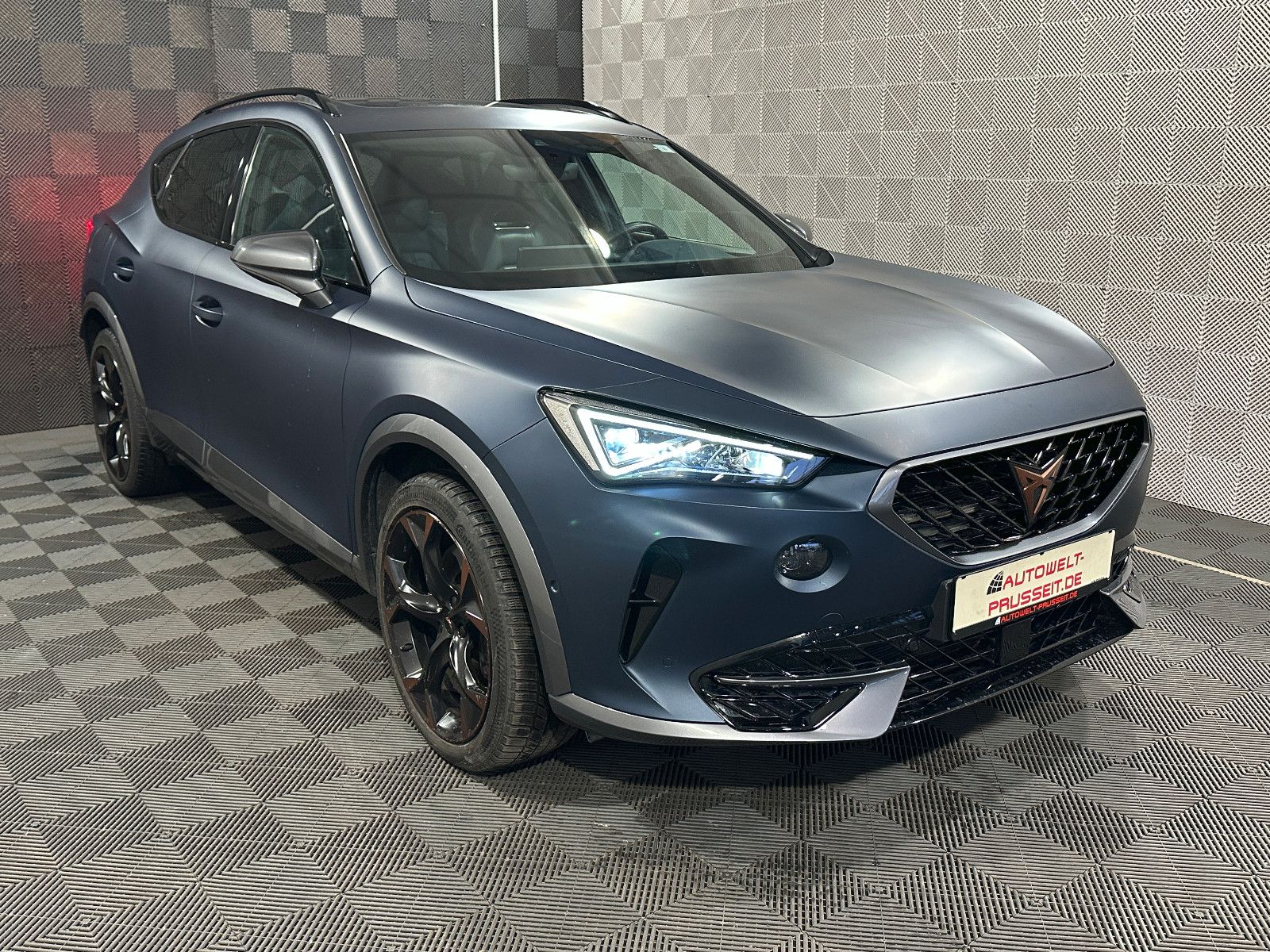 Gebrauchtwagen Cupra Formentor Formentor eHybrid*VZ*LED-PANO-LEDER-AHK-MEMO-ACC in Horb am Neckar