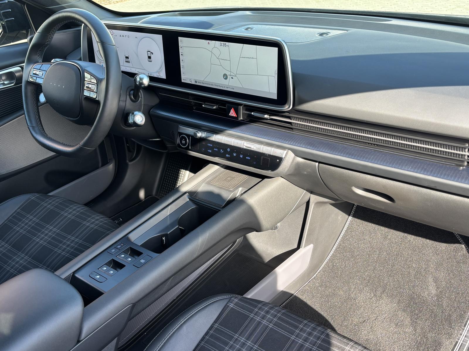 Hyundai Ioniq 6 First Edition 4WD 325 ch • 12 600 km • Batterie 98,5 % • Bose • Pano • 360°