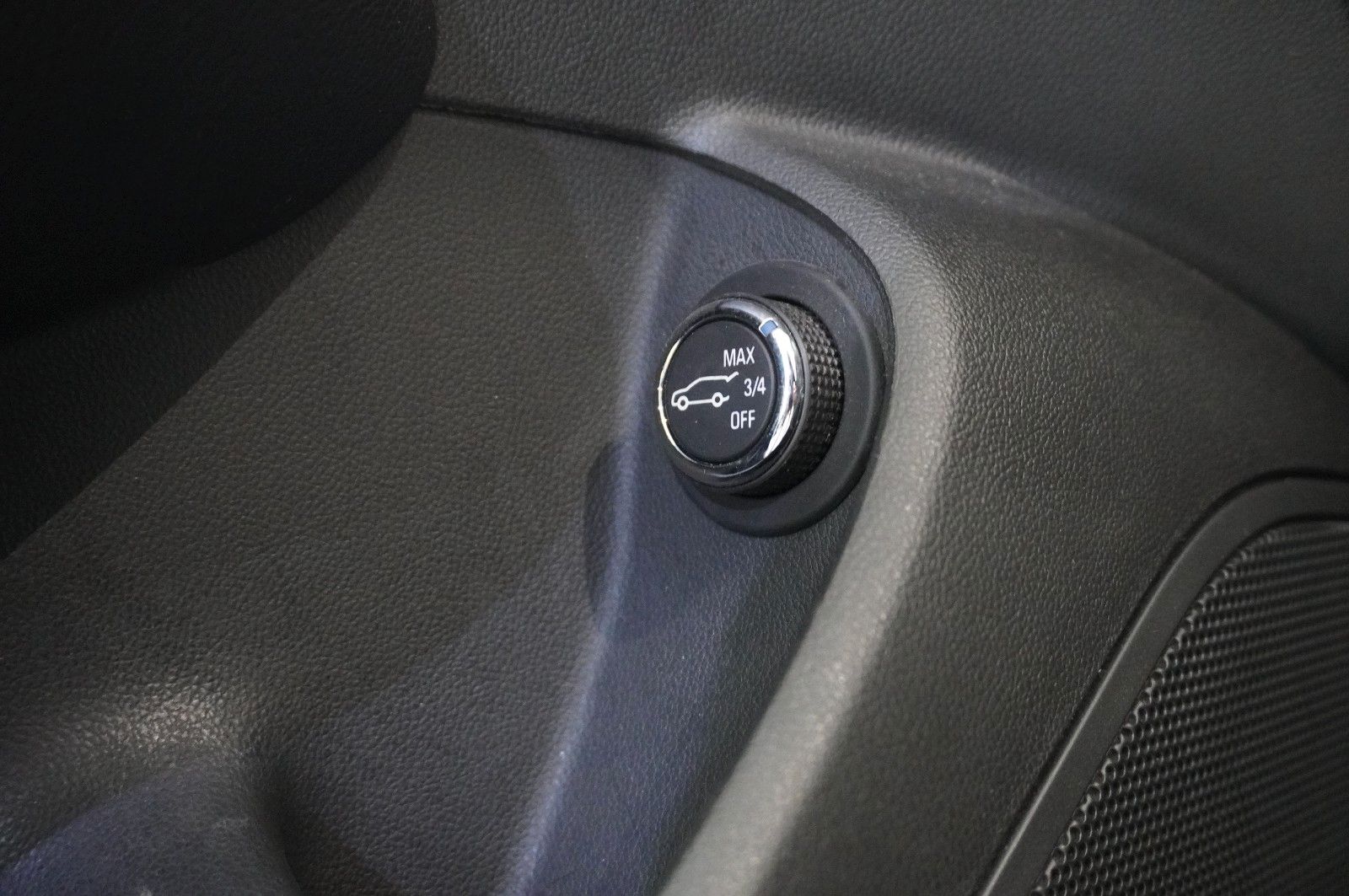 Fahrzeugabbildung Opel Insignia B ST 2.0D ELEGANCE NAVI/LED/KAMERA/DAB+