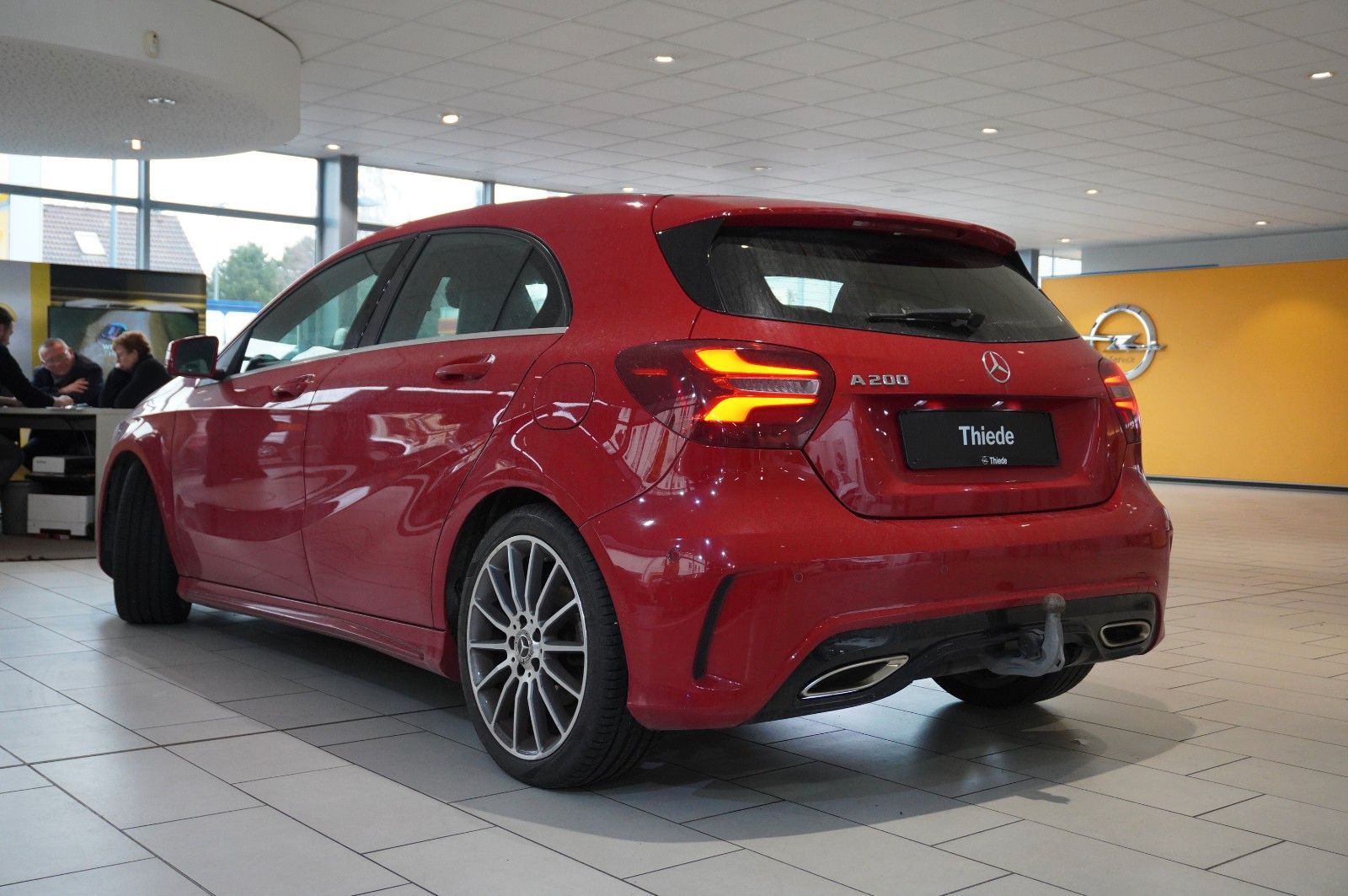 Fahrzeugabbildung Mercedes-Benz A 200 LIM. AMG LINE NAVI/LED/KAMERA/SPORT/SH/AHK