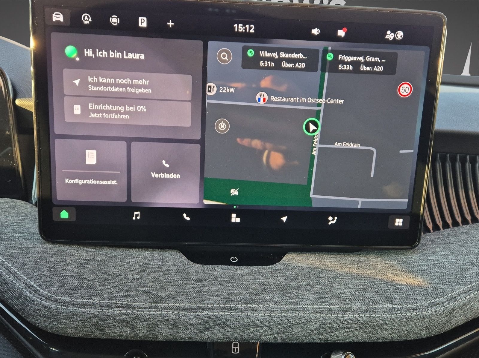 Fahrzeugabbildung SKODA Superb 1.5 TSI DSG Combi ACC/SHZ/LED/NAVI/RFK