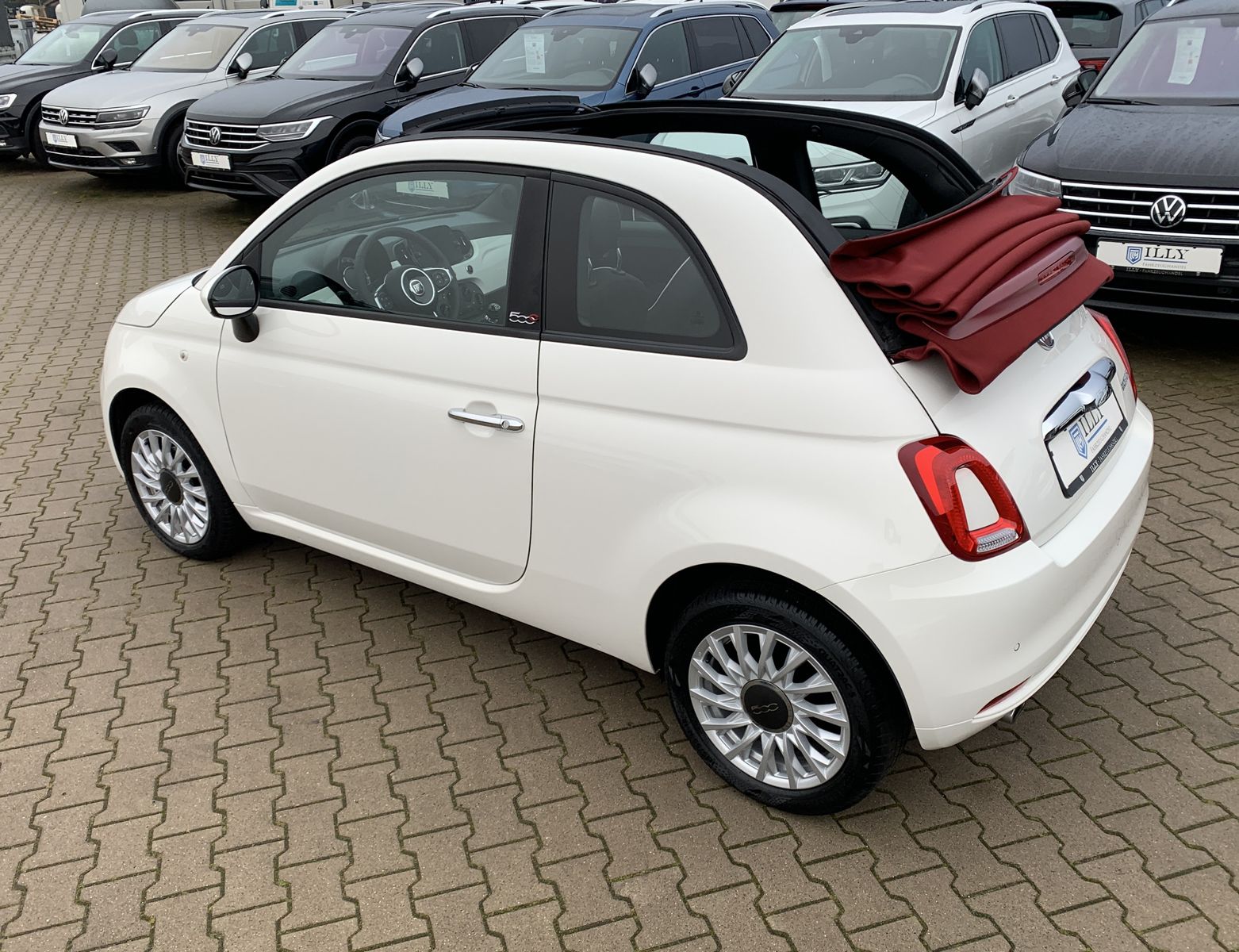 Fahrzeugabbildung Fiat 500C 1.2 Lounge*Klima*Temp*PDC*CarPlay*