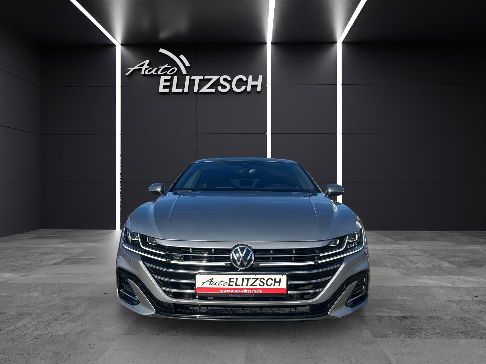 Fahrzeugabbildung Volkswagen Arteon SB R-Line 4M TSI DSG IQ.Light ACC AHK STH