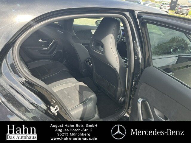 Fahrzeugabbildung Mercedes-Benz A 200 AMG/NIGHT/LED/KAM./DISTRO./AMBI/19ZOLL