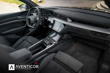 Audi Q8 e-tron - 7