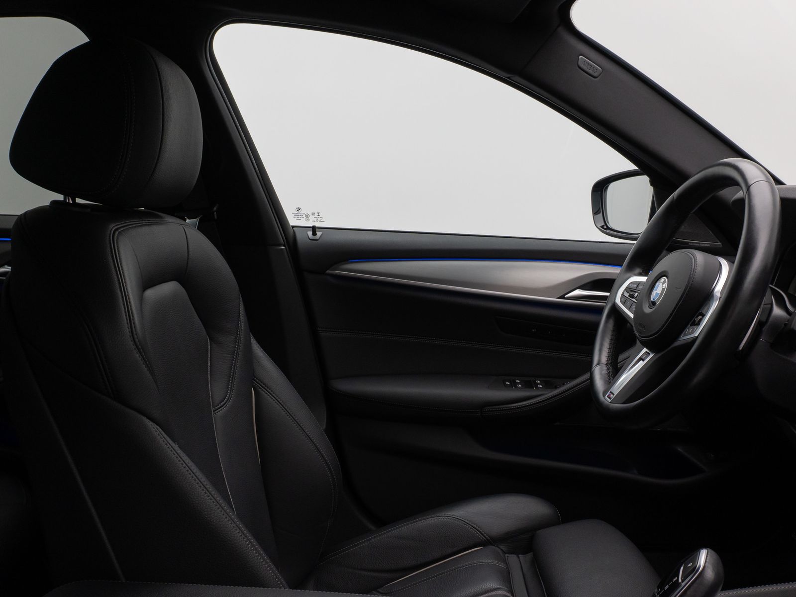 Fahrzeugabbildung BMW 540d  xD M Sport Kamera HUD DAB H/K Alarm 20Zoll