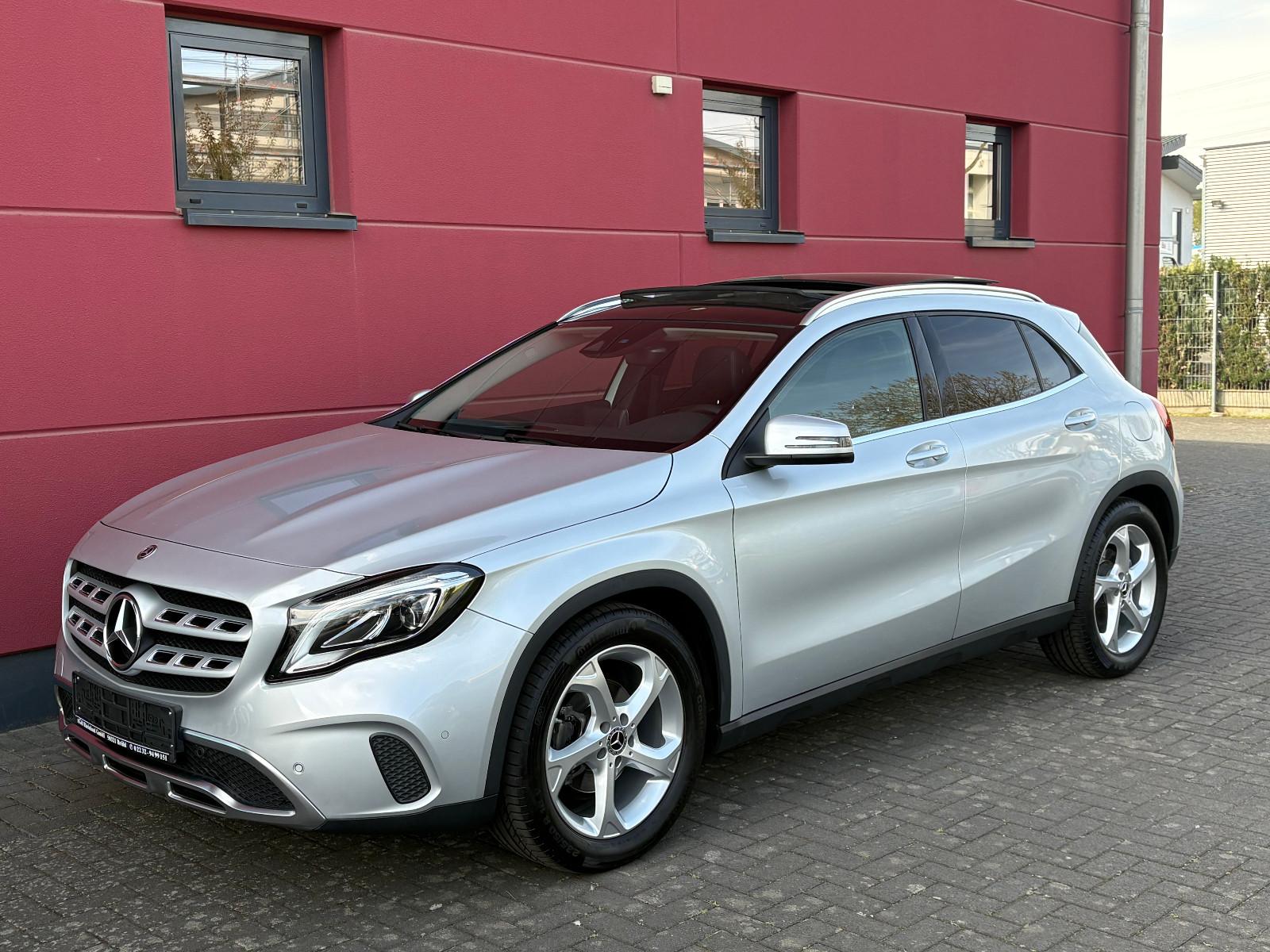 Mercedes-Benz GLA180 AUT FACELIFT EDITION URBAN LEDER PANORAMA
