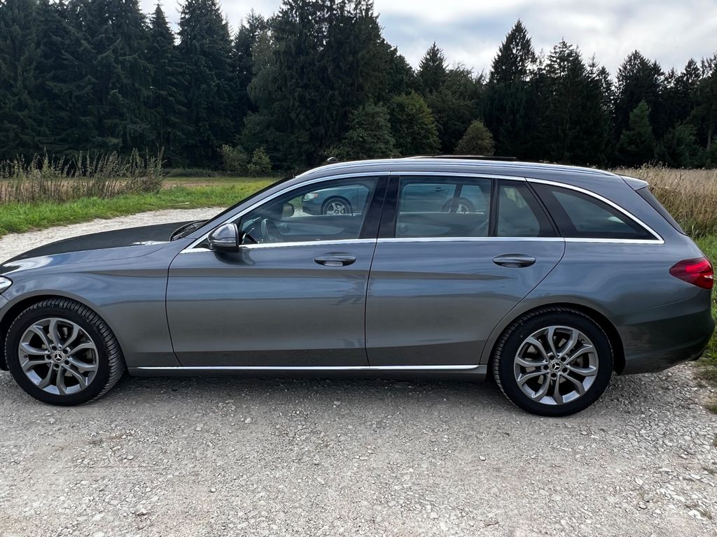 Image of Mercedes-Benz C 200