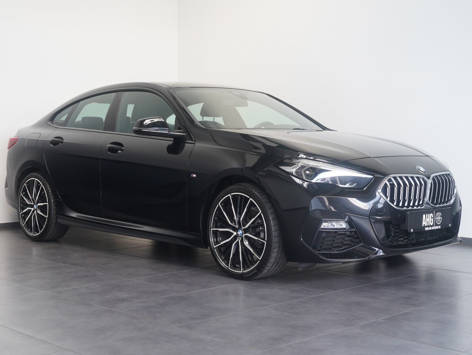 Fahrzeugabbildung BMW 218 i Gran Coupe M Sport SHADOW/LED/LM18"