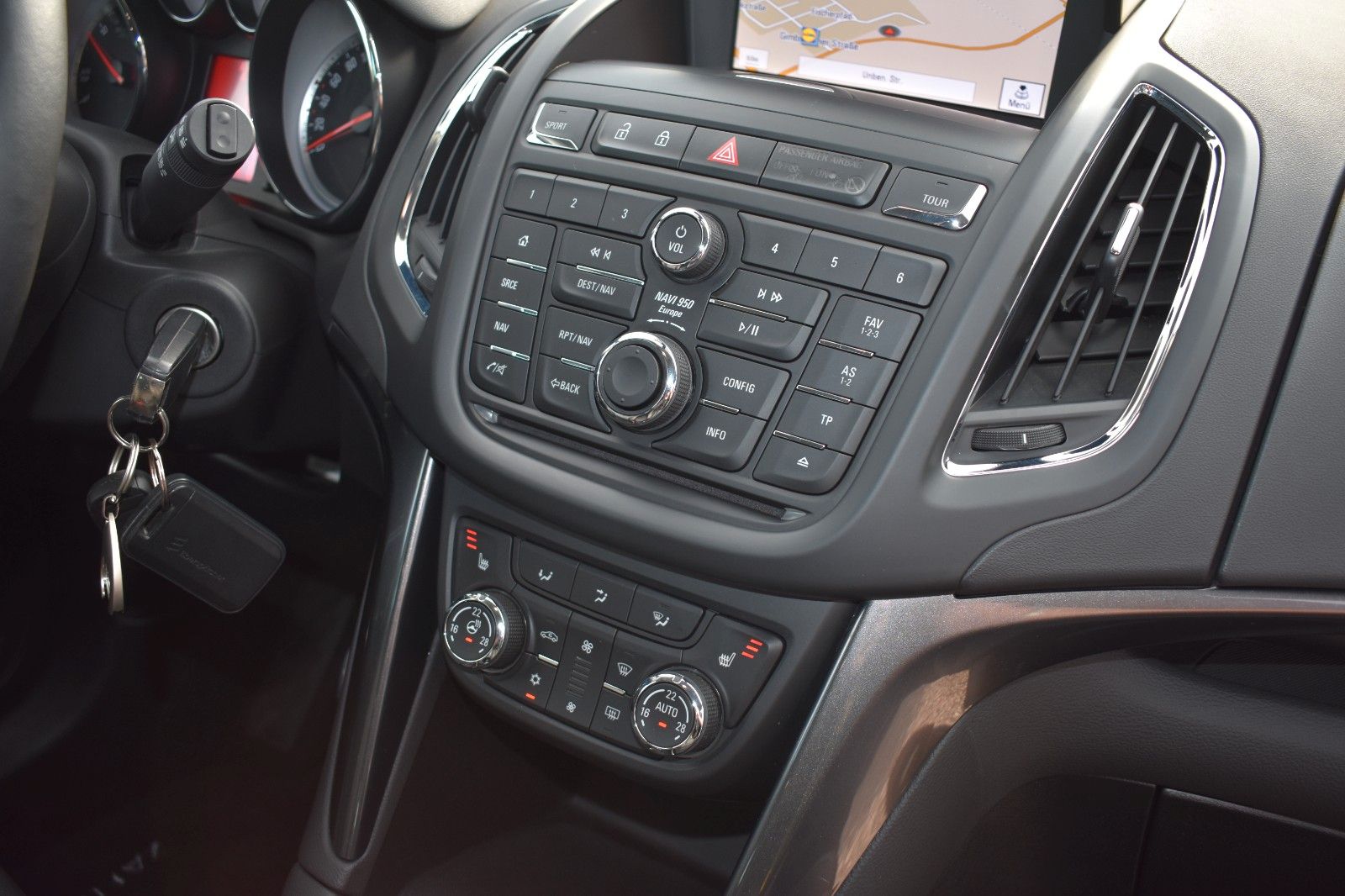 Fahrzeugabbildung Opel Zafira Tourer OPC Business Innova Kamera 7 Sit