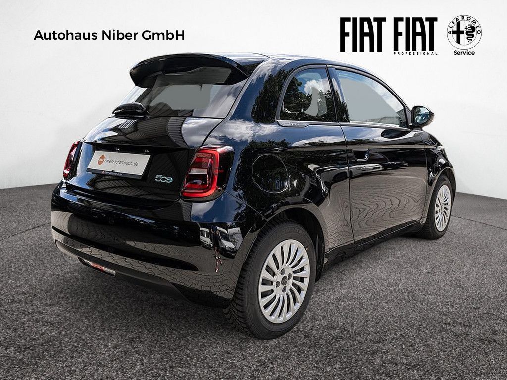 Fahrzeugabbildung Fiat 500e Action 23,8 kWh KLIMA BLUETOOTH