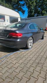 BMW E92 3er Coupe Xenon 325xi Grau 2008 Leder - BMW 325 in Krefeld