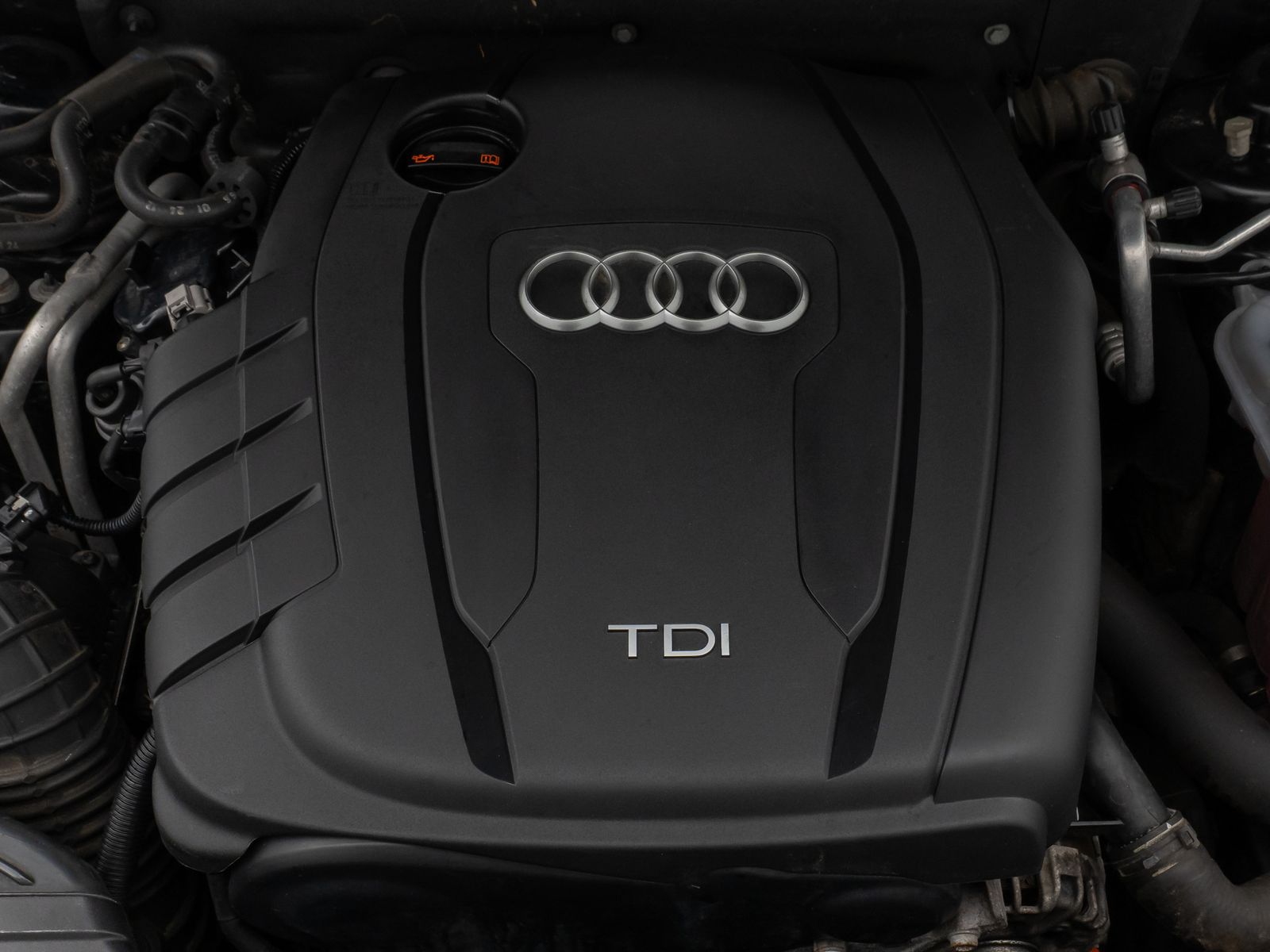 Fahrzeugabbildung Audi A4 Lim. Attraction Navigation Sitzhzg PDC AHK