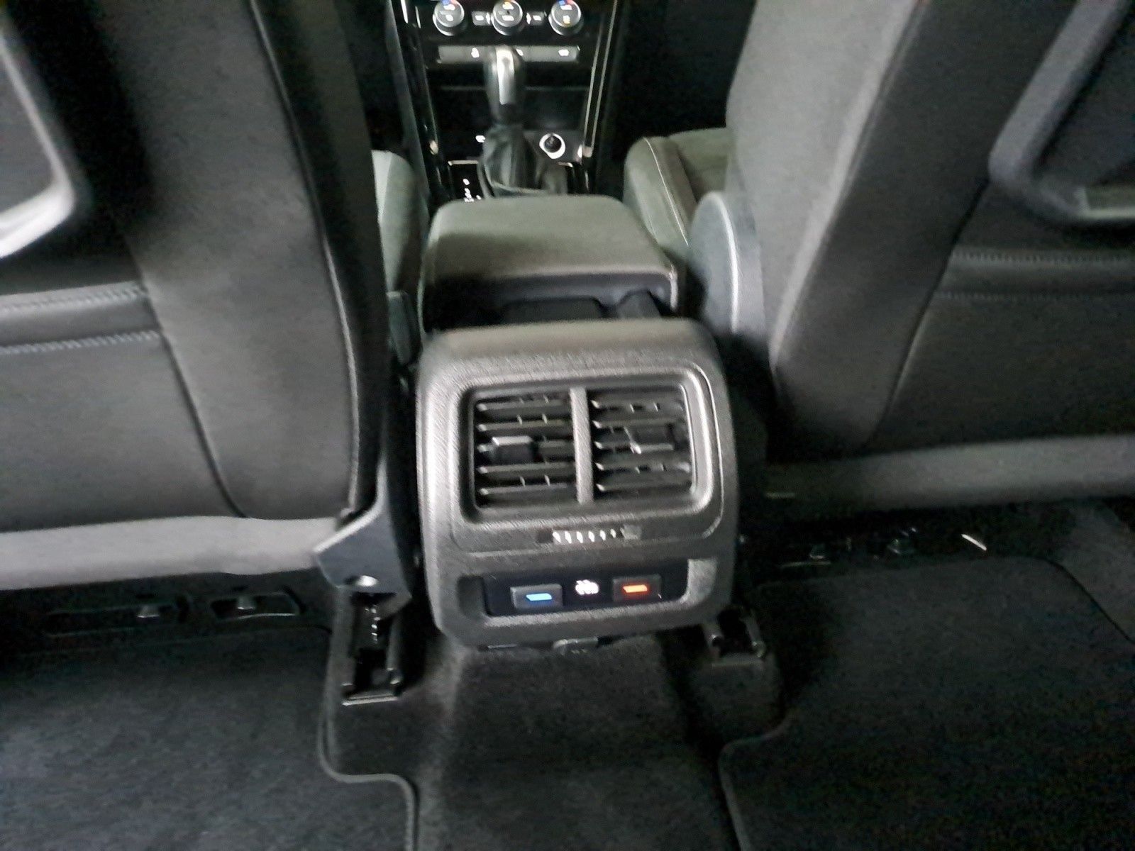 Volkswagen Touran - Bild 16