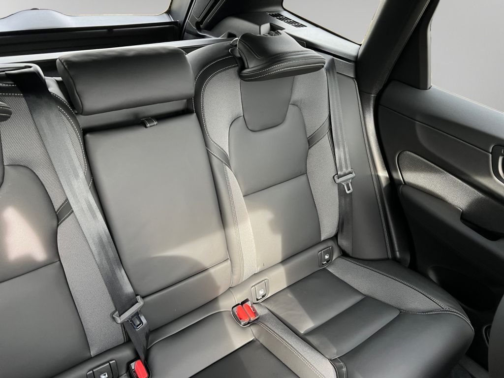 VOLVO XC60 T8AWDPlug-in H.Plus Black Edition,Lagom-P. VOLVO XC60 T8AWDPlug-in H.Plus Black Edition,Lagom-P.