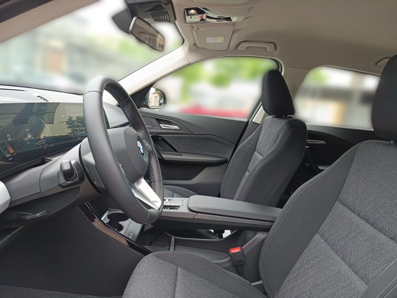 BMW iX1 - Bild 13