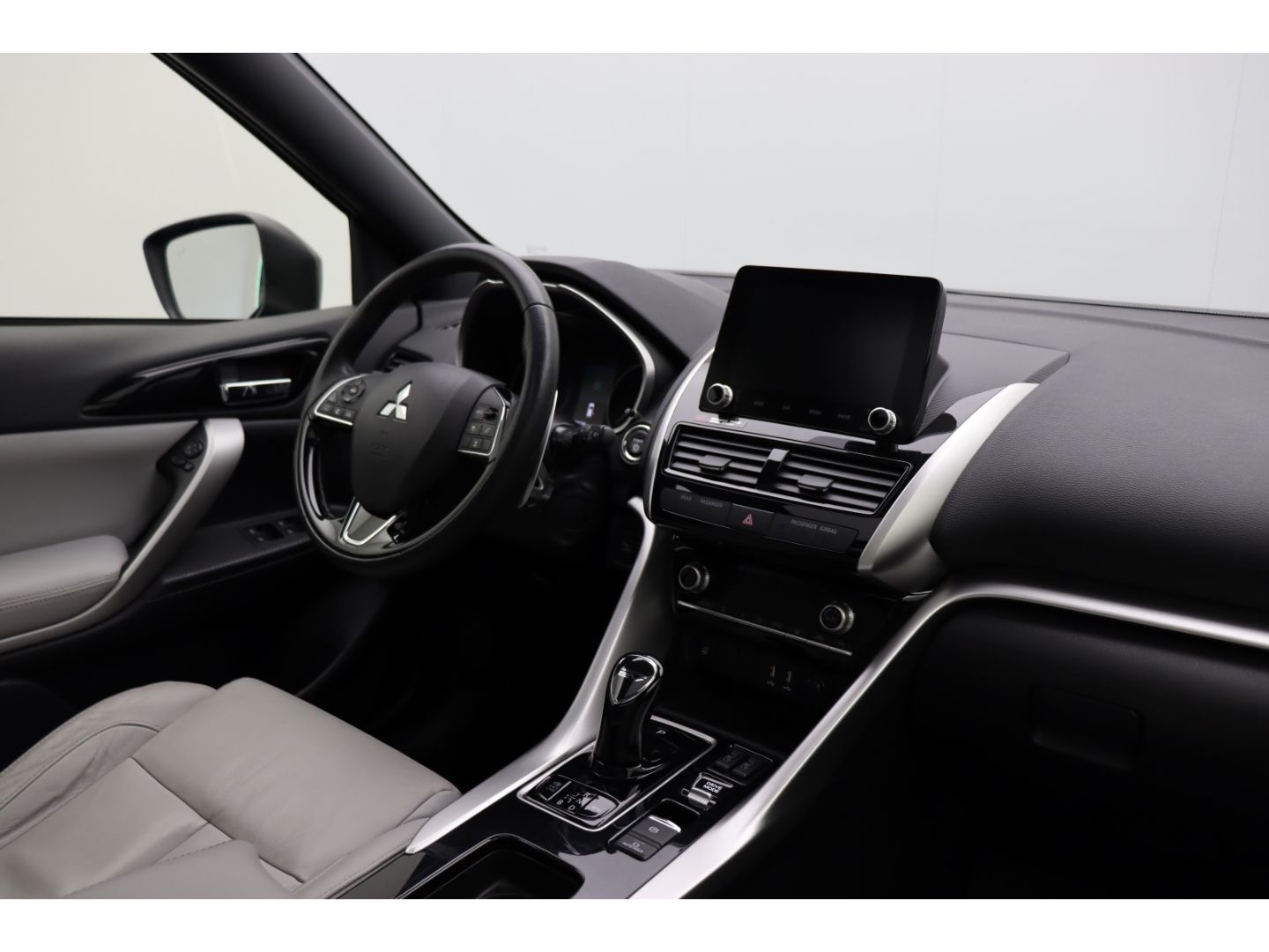 Fahrzeugabbildung Mitsubishi Eclipse Cross Top Hybrid 4WD ACC Pano Schiebedac