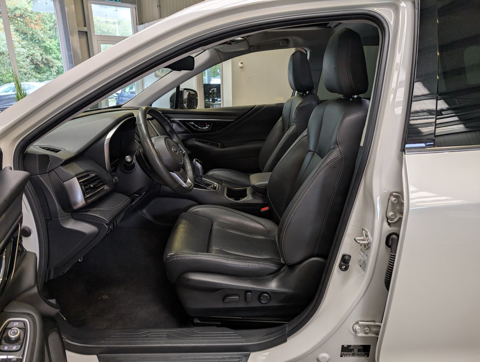 Fahrzeugabbildung Subaru Outback 2.5i Platinum EyeSight LED ACC CAM LEDER